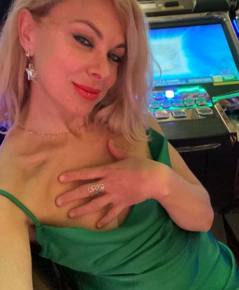 Анкета проститутки Марта - Фото 1, Тресково, 42 года, №2778